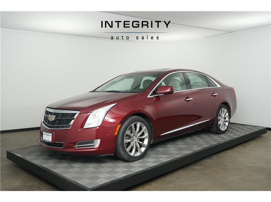 2016 Cadillac XTS Luxury Collection Sedan 4D