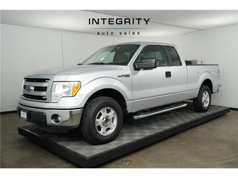 2014 Ford F-150 XLT Pickup 4D 6 1/2 ft