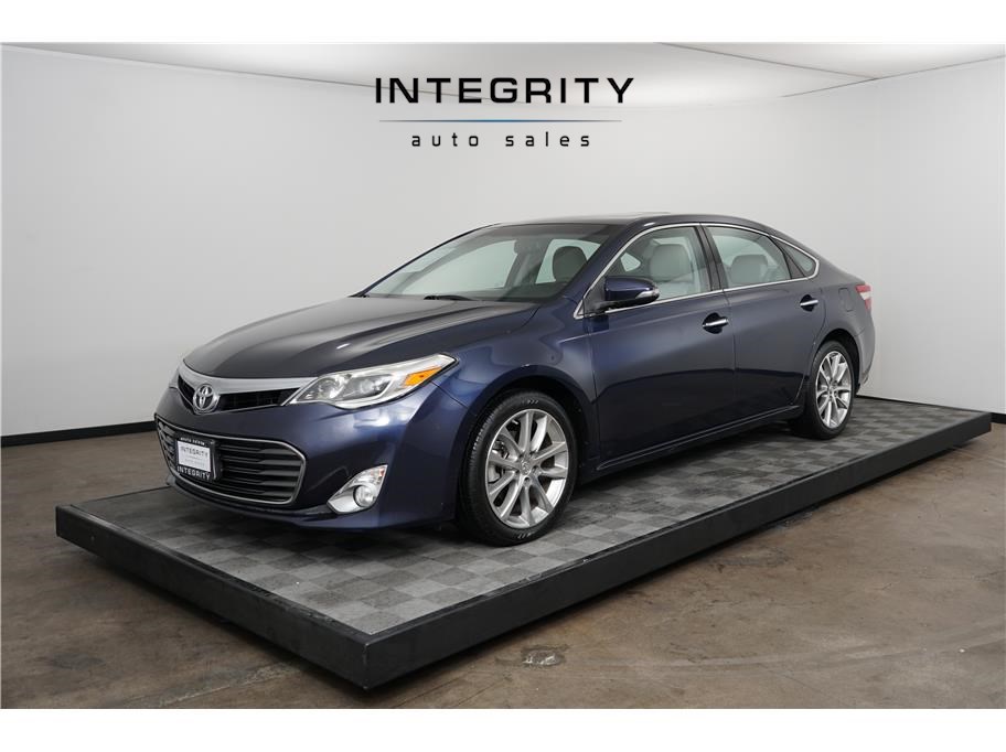 2014 Toyota Avalon XLE Touring Sedan 4D