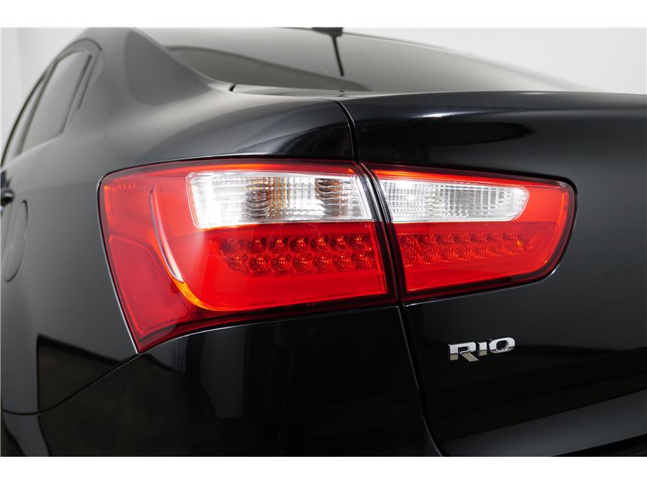 2016 Kia Rio SX - Photo 11