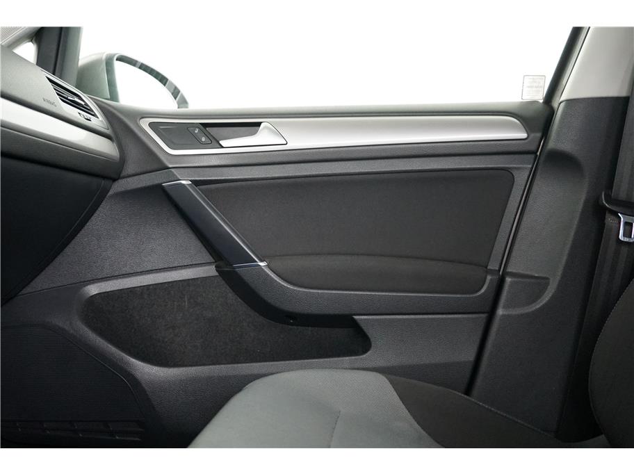 2015 Volkswagen e-Golf e-Golf Limited Edition - Photo 16