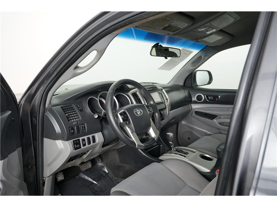 2015 Toyota Tacoma PreRunner photo 14
