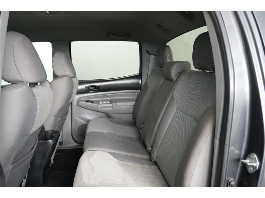2015 Toyota Tacoma PreRunner photo 18