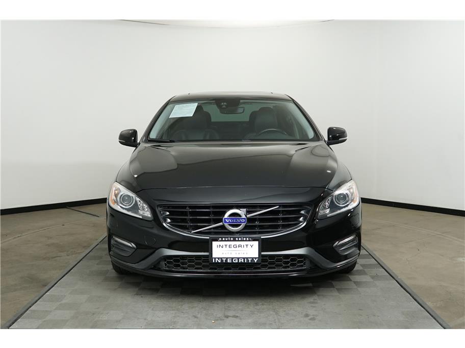 2018 Volvo S60 Dynamic photo 8