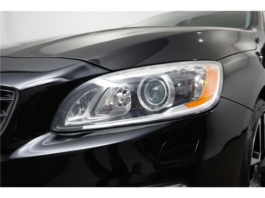 2018 Volvo S60 Dynamic photo 10