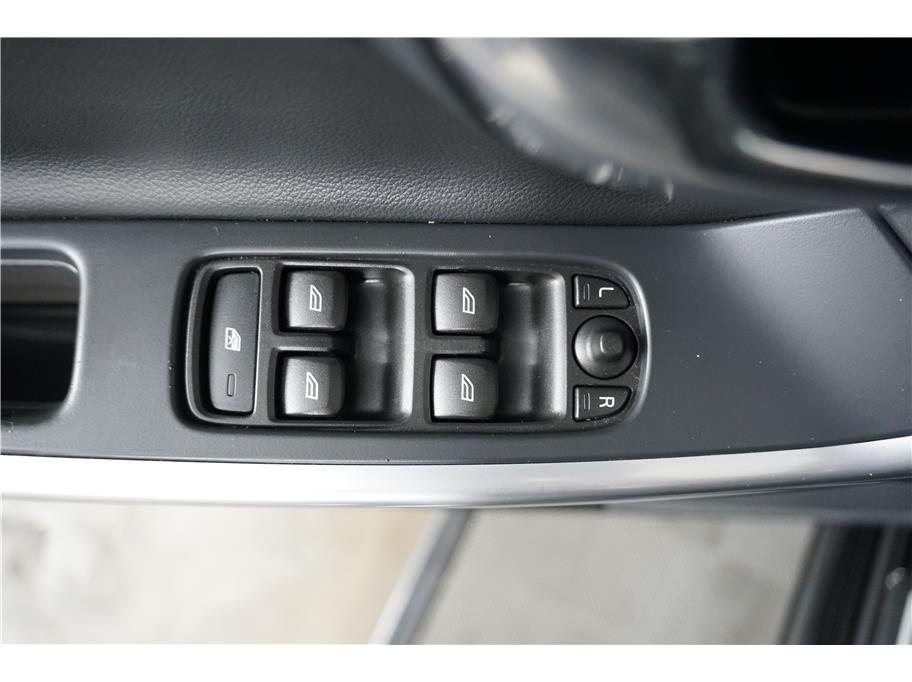 2018 Volvo S60 Dynamic photo 17