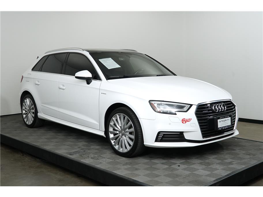 2017 Audi A3 E-tron Premium Plus photo 7