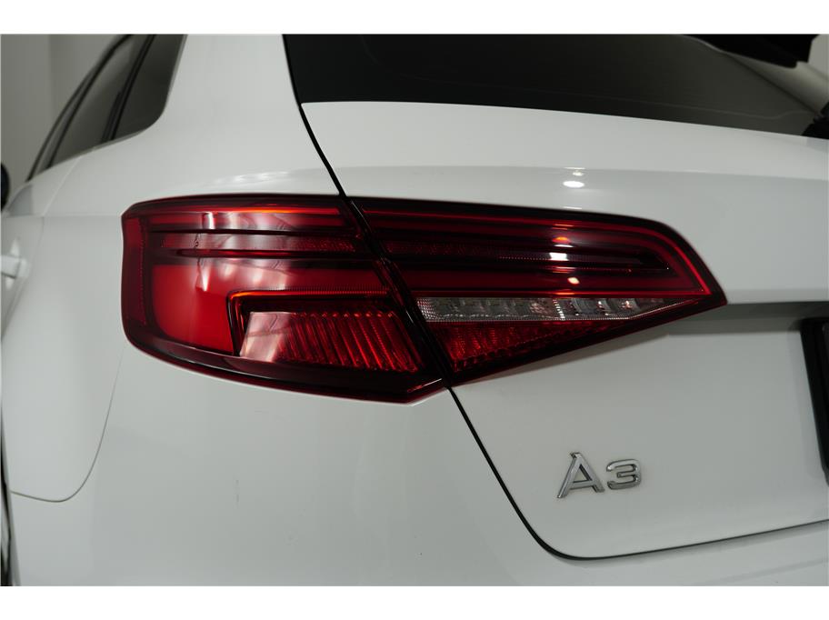 2017 Audi A3 E-tron Premium Plus photo 11
