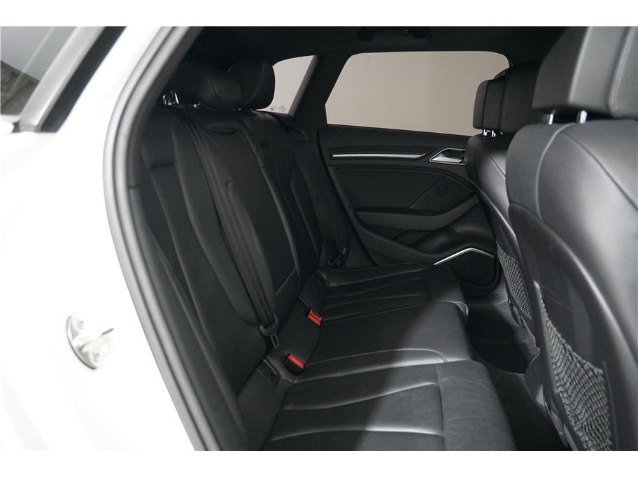 2017 Audi A3 E-tron Premium Plus photo 19