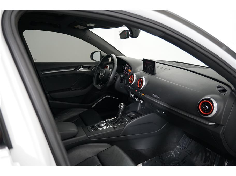 2017 Audi A3 E-tron Premium Plus photo 20