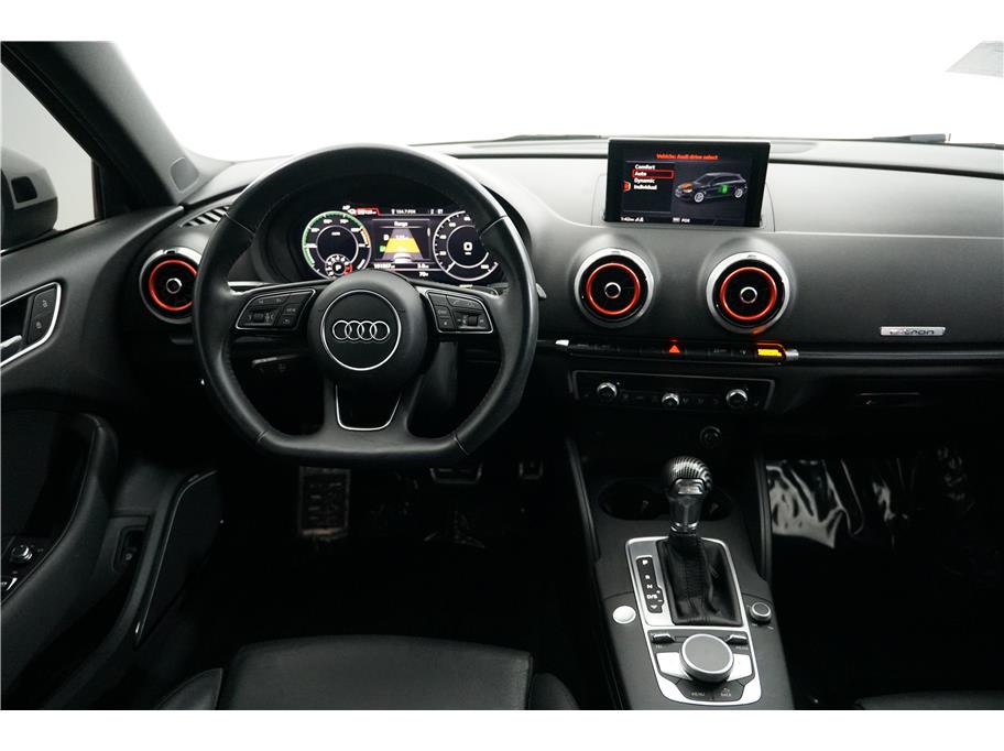 2017 Audi A3 E-tron Premium Plus photo 22