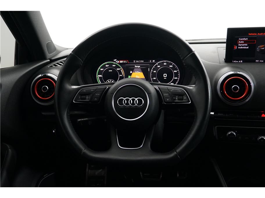 2017 Audi A3 E-tron Premium Plus photo 23
