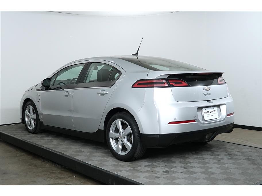 2013 Chevrolet Volt photo 3