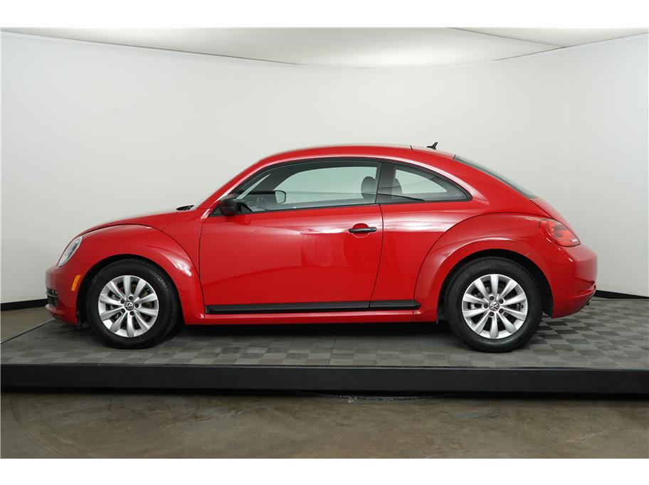 2015 Volkswagen Beetle 1.8T photo 2