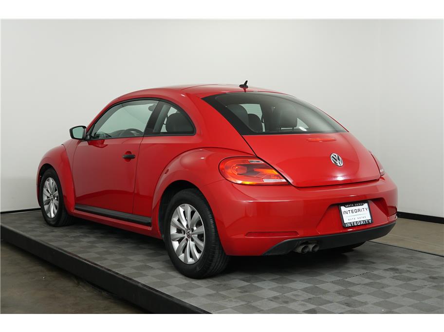 2015 Volkswagen Beetle 1.8T photo 3