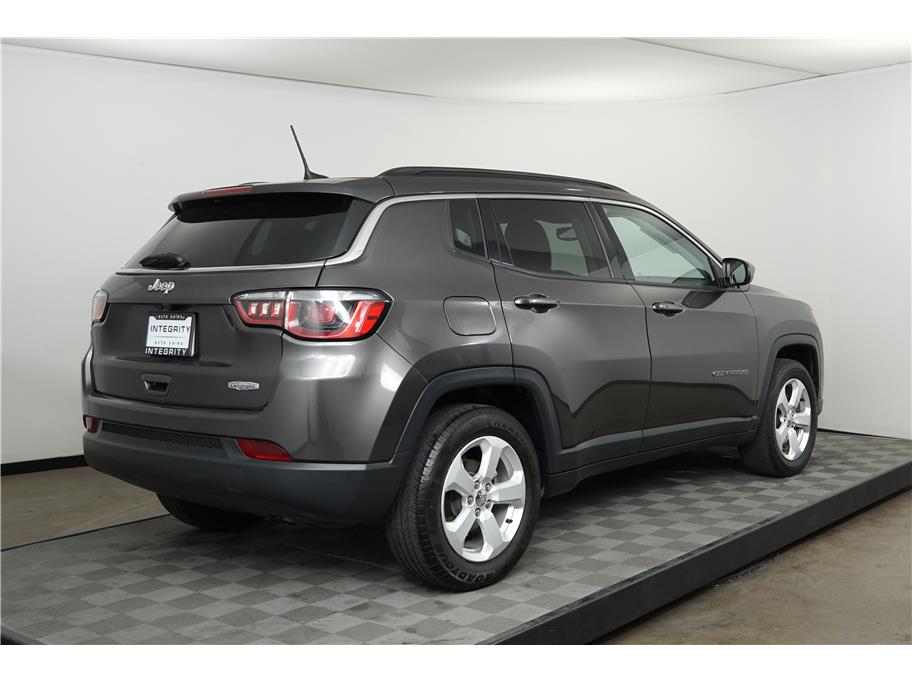 2018 Jeep Compass Latitude photo 4