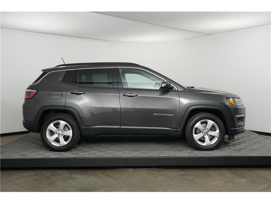 2018 Jeep Compass Latitude photo 5