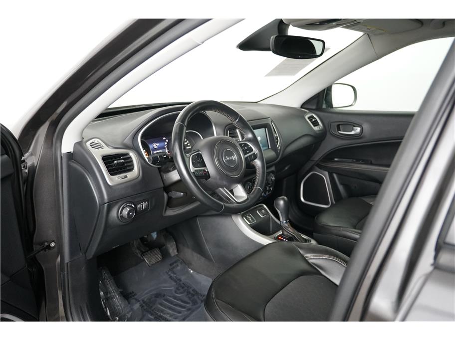 2018 Jeep Compass Latitude photo 13