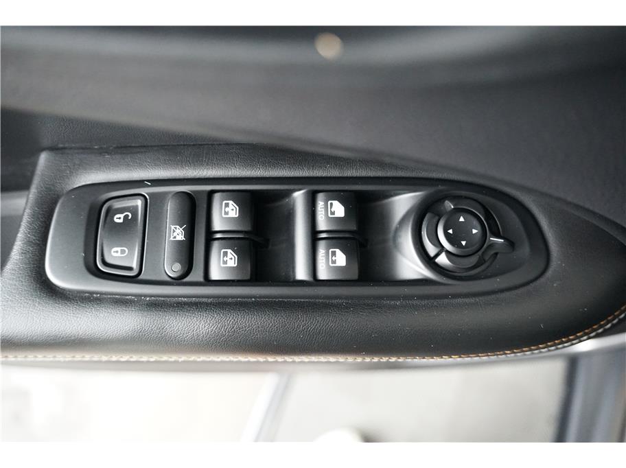 2018 Jeep Compass Latitude photo 16