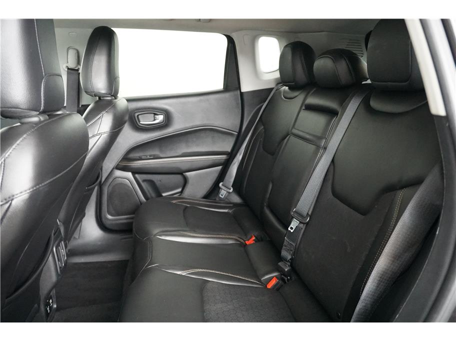 2018 Jeep Compass Latitude photo 17