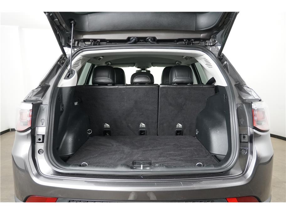 2018 Jeep Compass Latitude photo 18