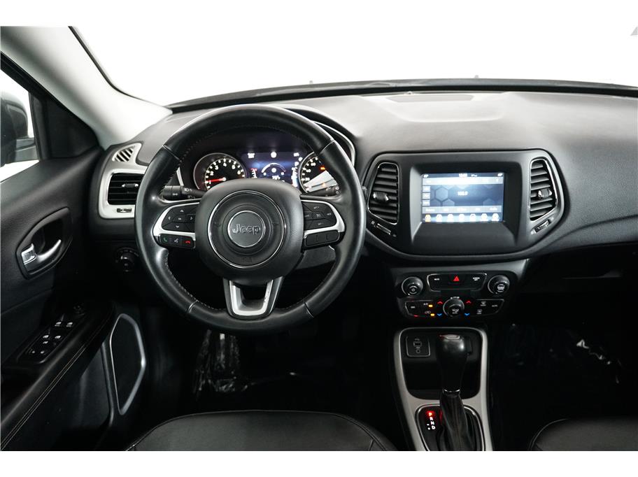 2018 Jeep Compass Latitude photo 22