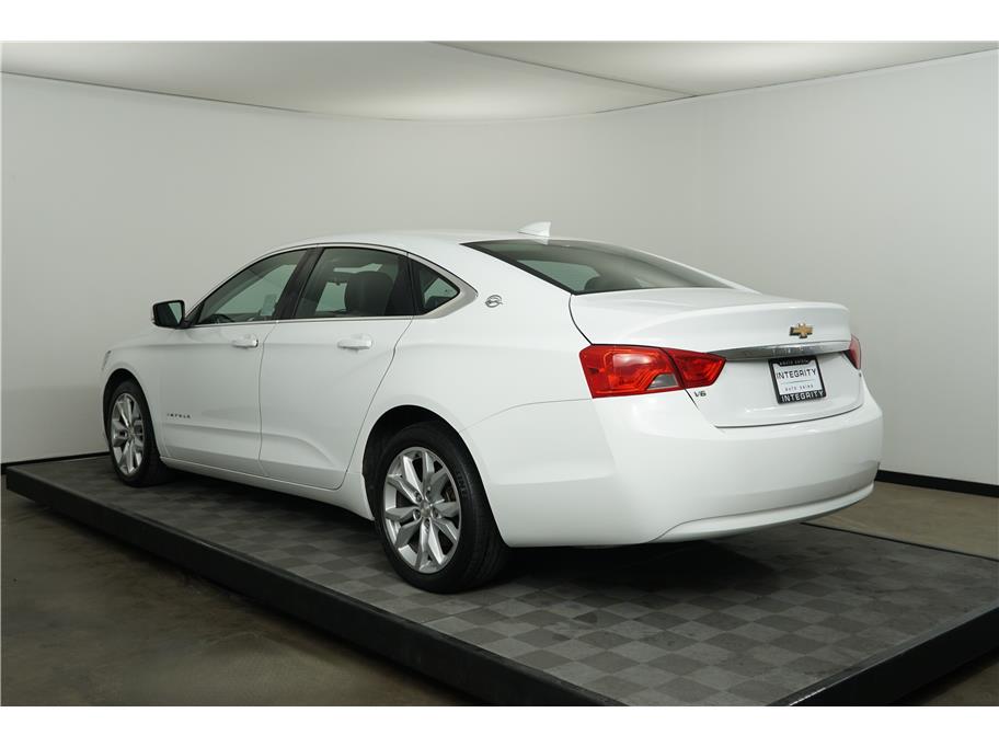 2017 Chevrolet Impala 1LT photo 3