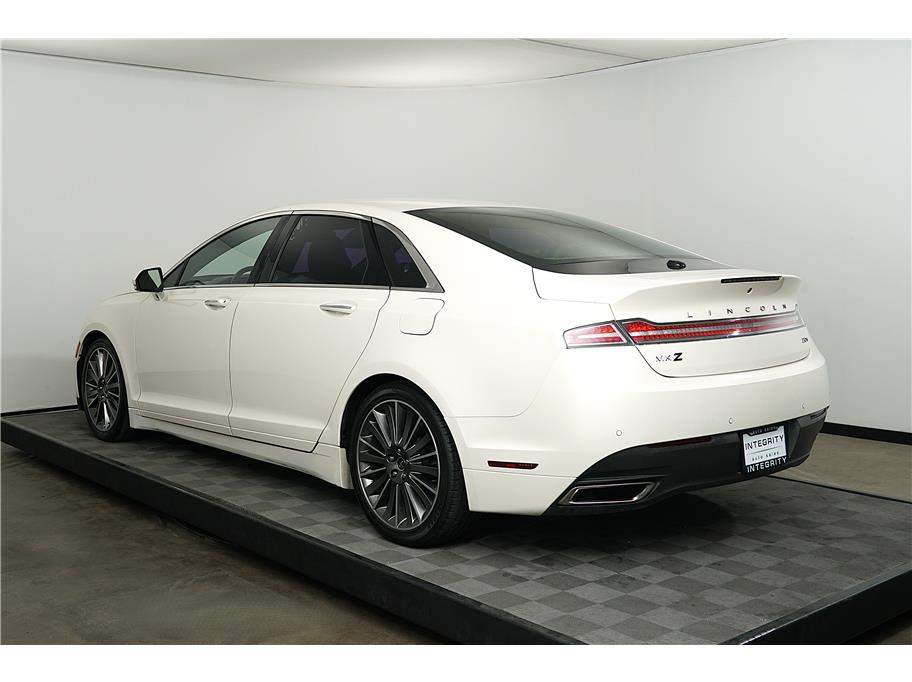 2016 Lincoln MKZ Hybrid Black Label photo 3