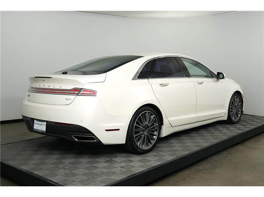 2016 Lincoln MKZ Hybrid Black Label photo 5