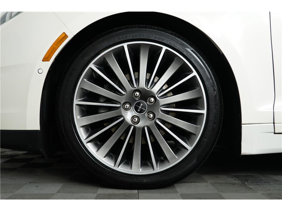 2016 Lincoln MKZ Hybrid Black Label photo 12