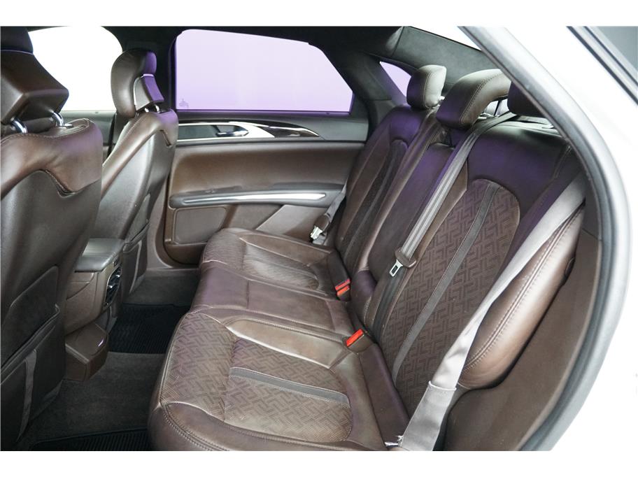 2016 Lincoln MKZ Hybrid Black Label photo 17