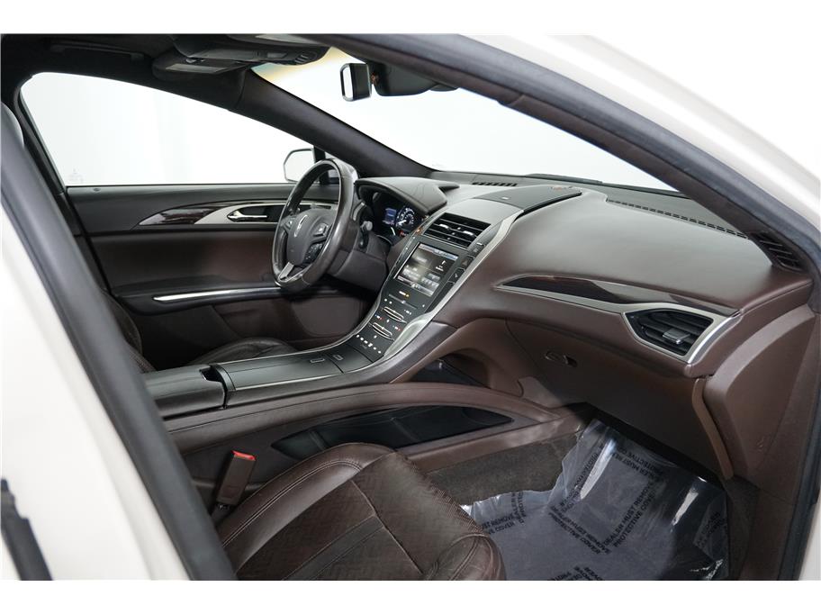 2016 Lincoln MKZ Hybrid Black Label photo 20
