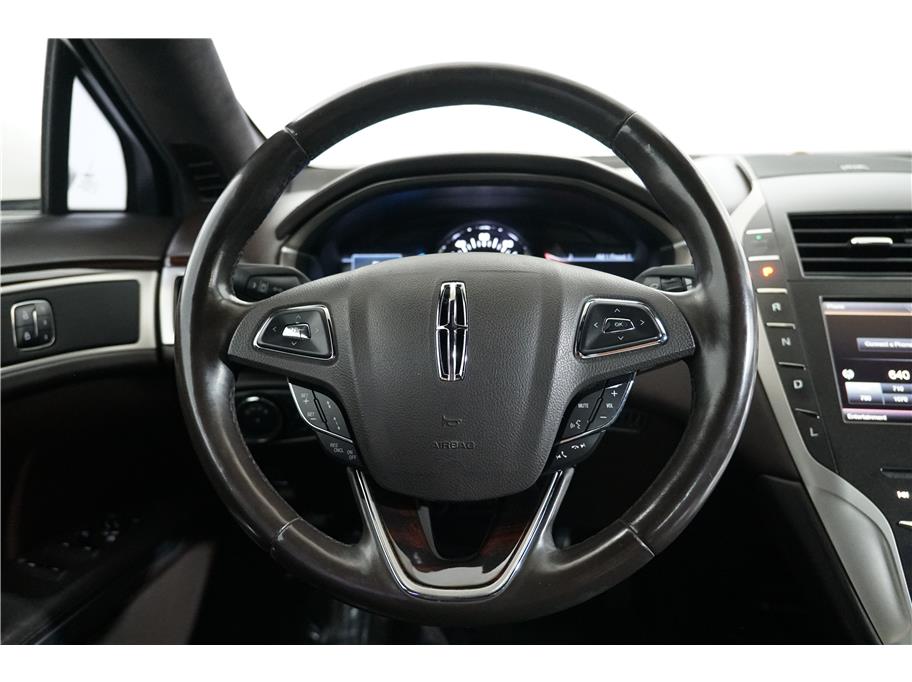 2016 Lincoln MKZ Hybrid Black Label photo 23