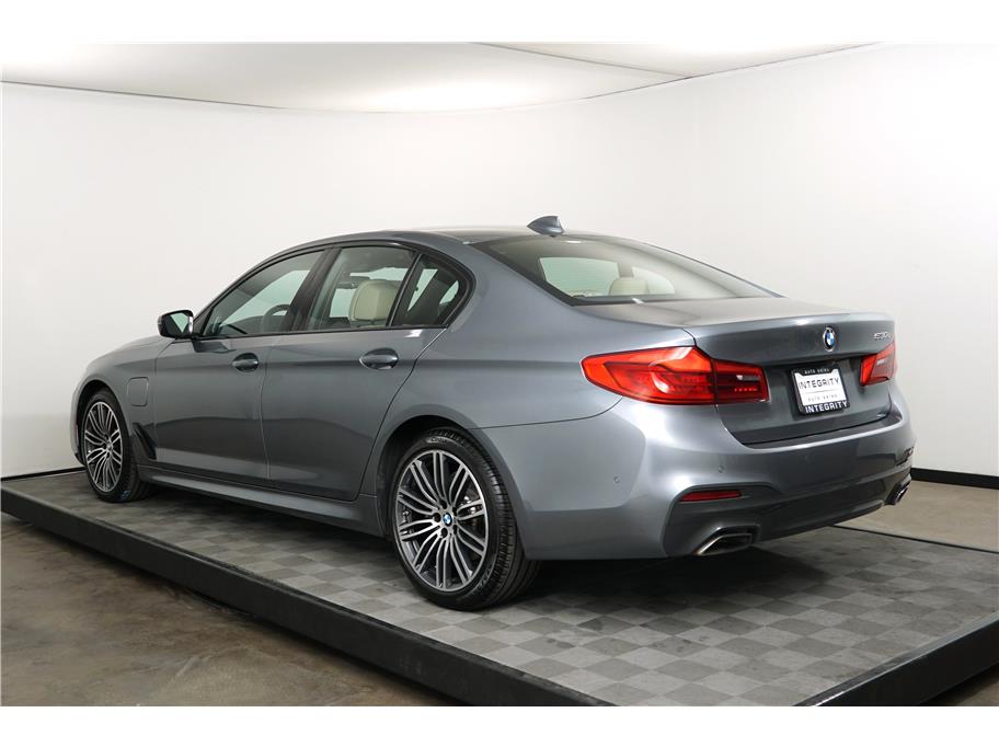 2020 Bmw 530e xDrive Sedan photo 3