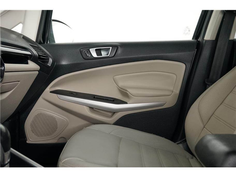 2019 Ford EcoSport Titanium photo 16