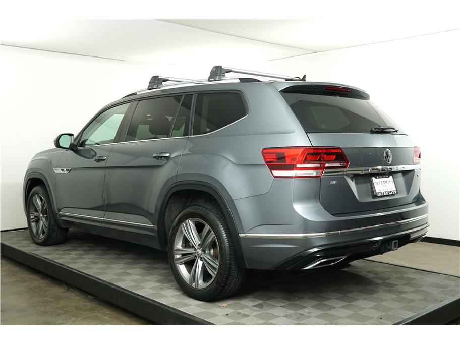 2019 Volkswagen Atlas V6 SE Technology R-Line photo 2