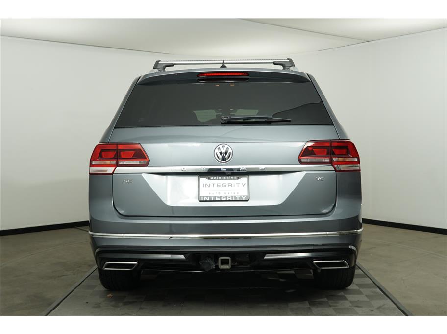 2019 Volkswagen Atlas V6 SE Technology R-Line photo 3