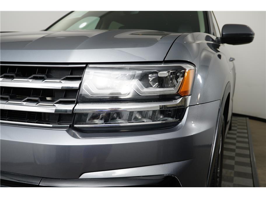 2019 Volkswagen Atlas V6 SE Technology R-Line photo 9