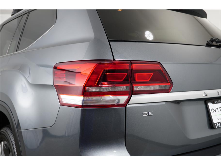 2019 Volkswagen Atlas V6 SE Technology R-Line photo 10