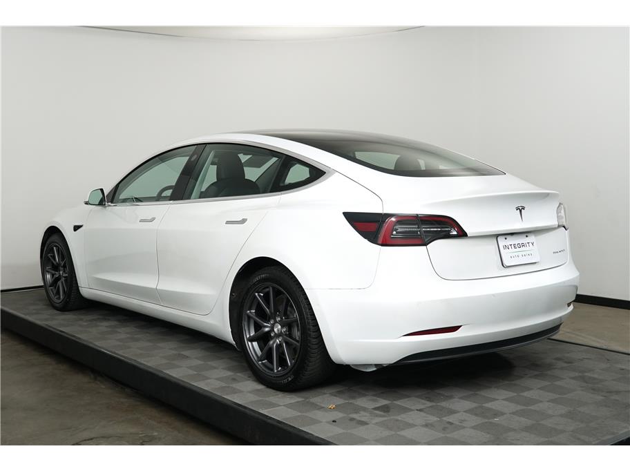 2020 Tesla Model 3 Long Range photo 2