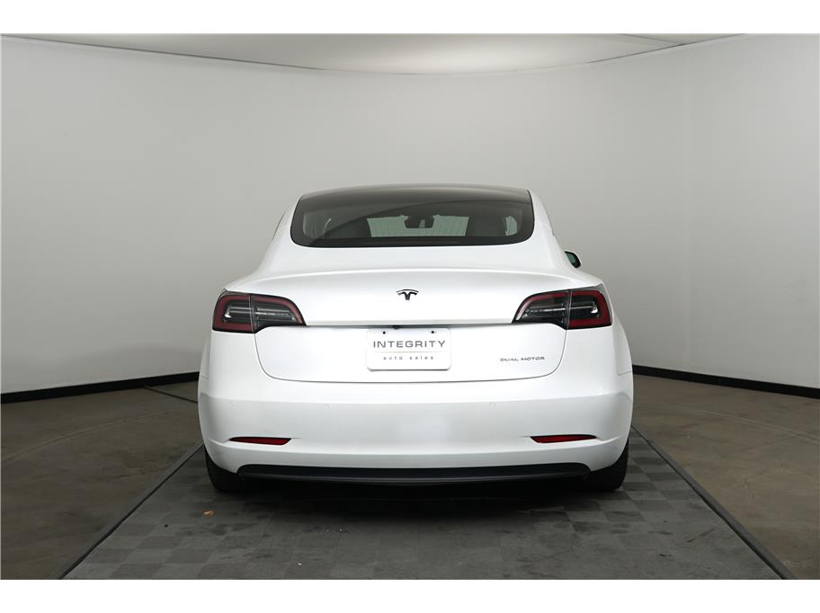 2020 Tesla Model 3 Long Range photo 3