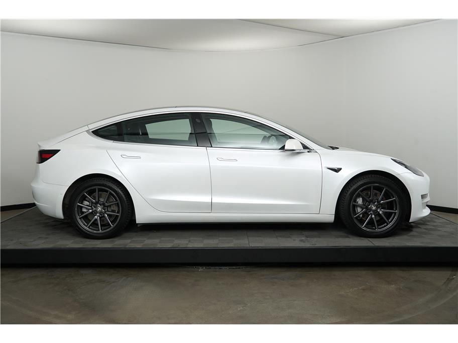 2020 Tesla Model 3 Long Range photo 5