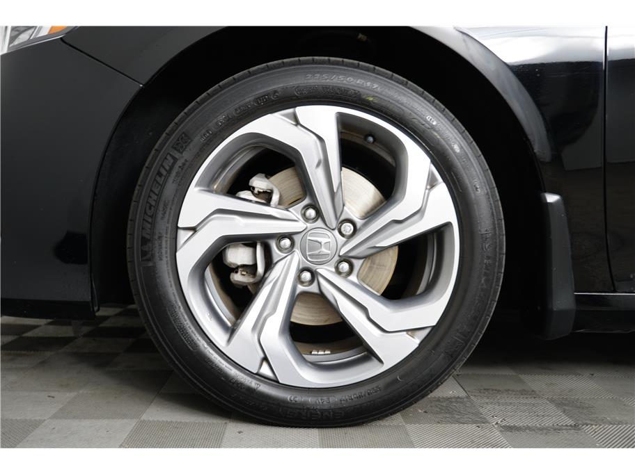 2019 Honda Accord EX 1.5T photo 12