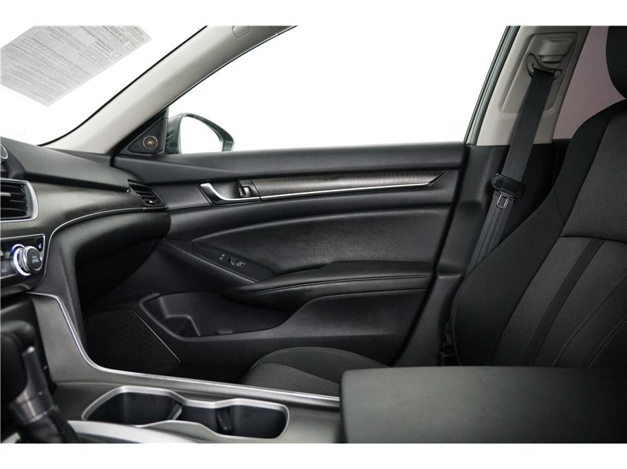 2019 Honda Accord EX 1.5T photo 15
