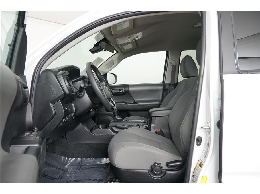 2022 Toyota Tacoma SR photo 15