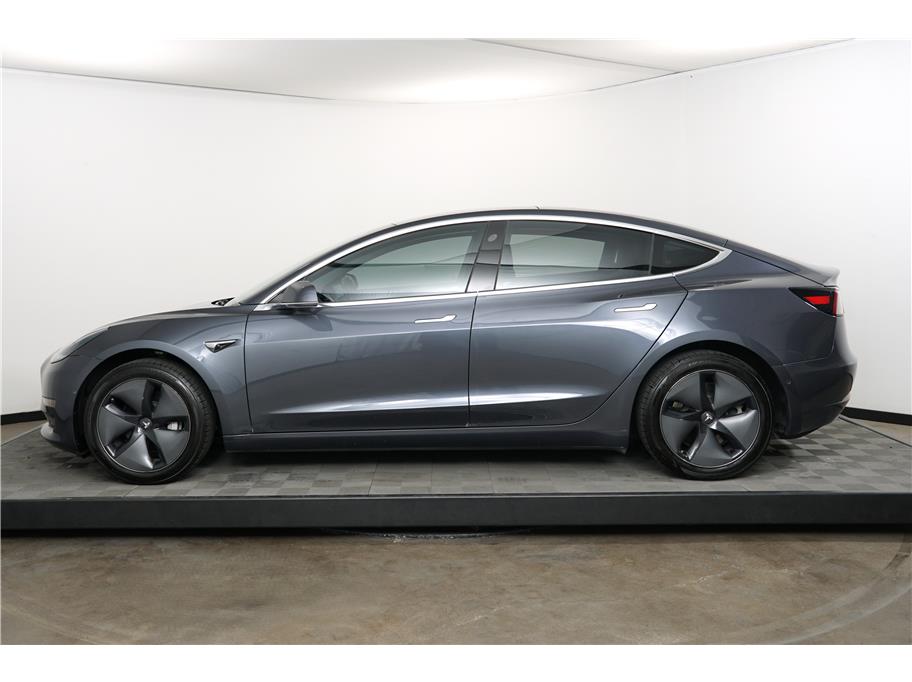 2018 Tesla Model 3 Mid Range photo 2