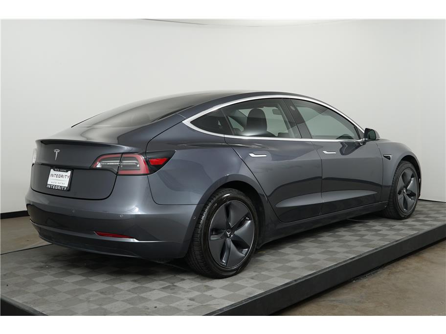 2018 Tesla Model 3 Mid Range photo 5