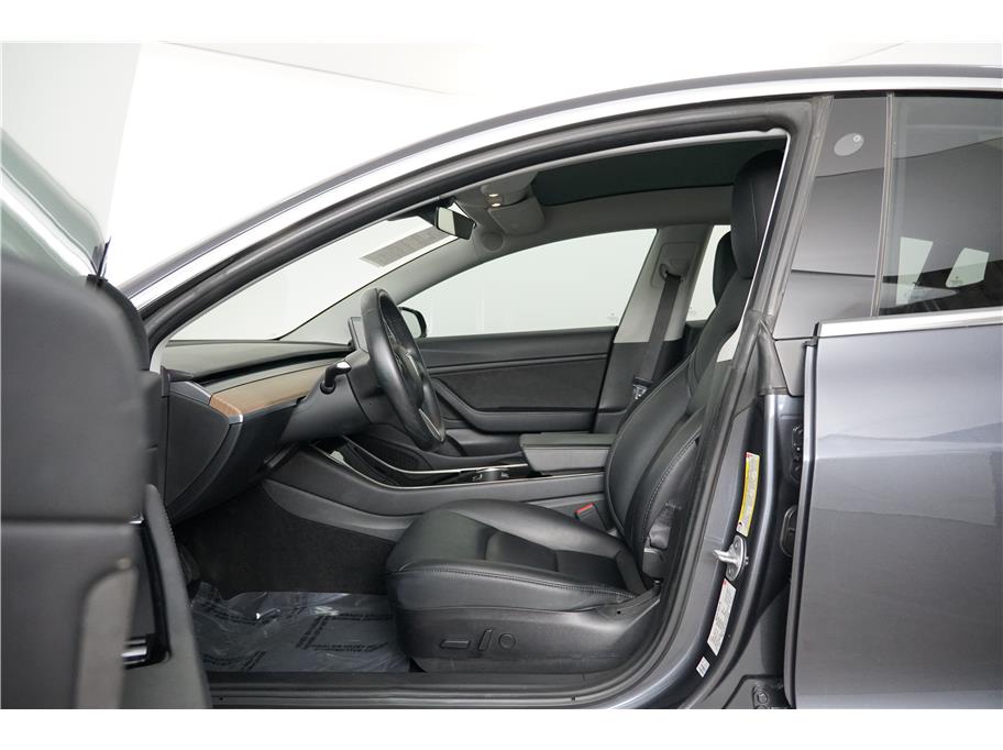 2018 Tesla Model 3 Mid Range photo 15