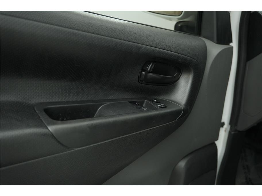2015 Nissan NV200 SV photo 13