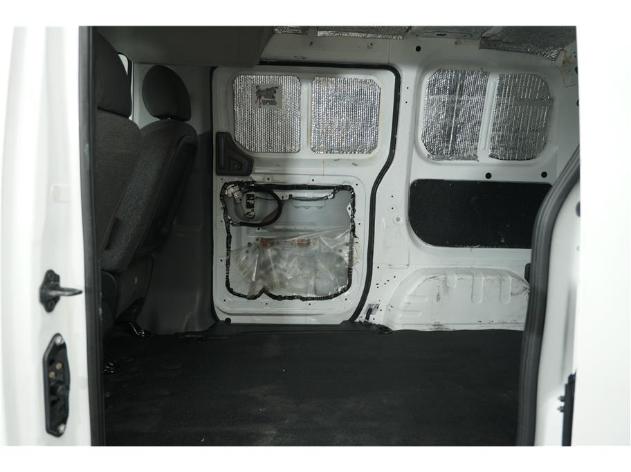 2015 Nissan NV200 SV photo 14